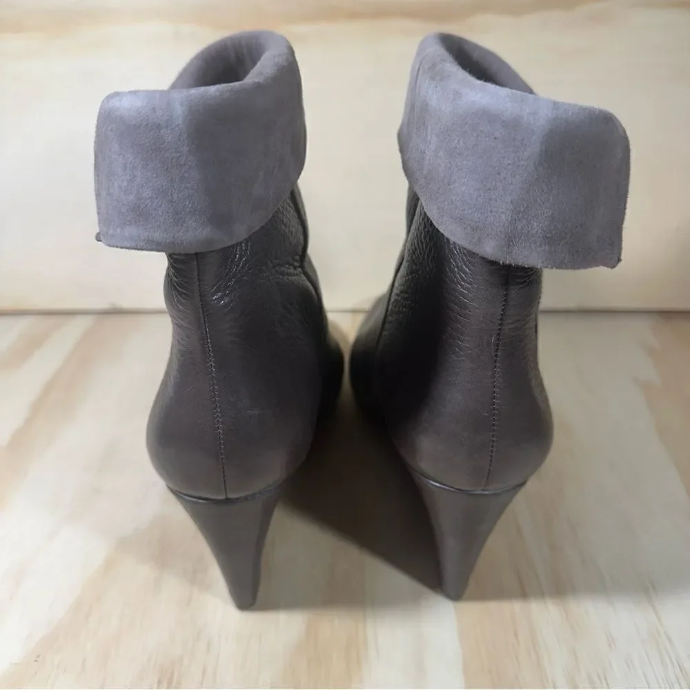 Kate Spade Brown Wedge Boots Women’s Size 9